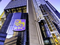 Canadian Banks Beat Estimates Despite Oil Exposure