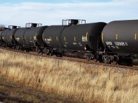 Rail Crunch Leaves Oil, Wheat Stranded Out on Canada’s Prairies