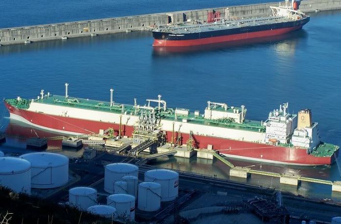 LNG Shippers Have a $45,000-a-Day Problem 