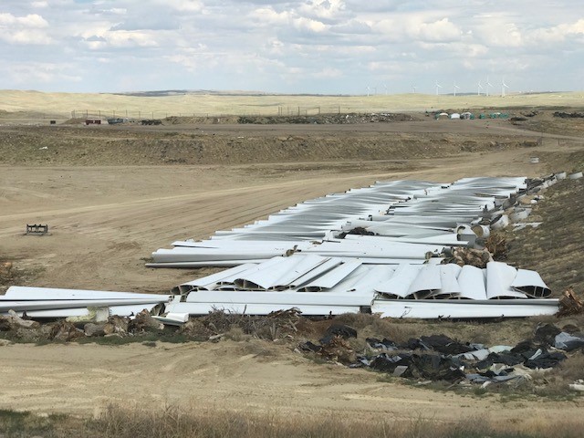 Wind turbine blades being disposed of in Casper landfill - oil and gas 360