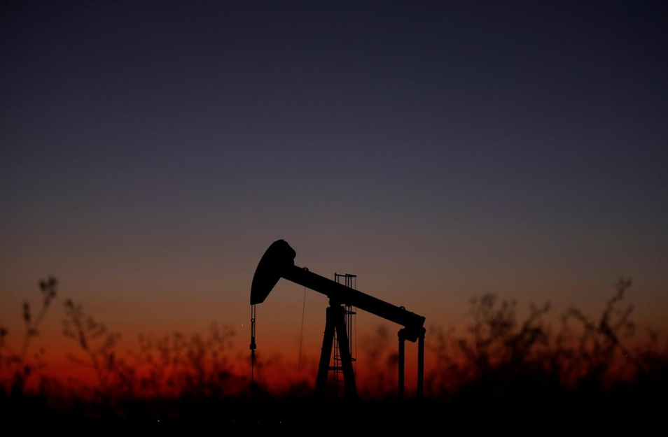 Oil drops after biggest gain in a month as trade optimism ebbs