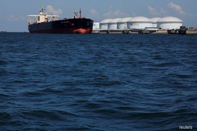 Marine fuel floating storage builds in Asia ahead of new shipping rules - oil and gas 360