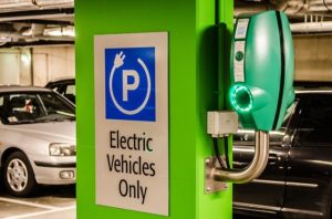 Iowa studies gaps between electric charging & natural gas filling stations - oilandgas360