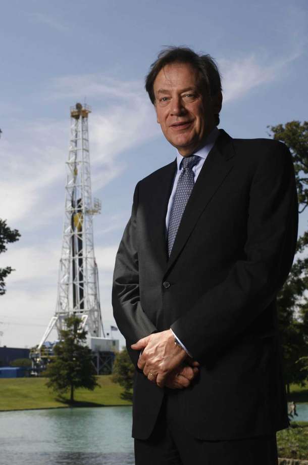 Oxy shores up board with former Schlumberger CEO- oil and gas 360