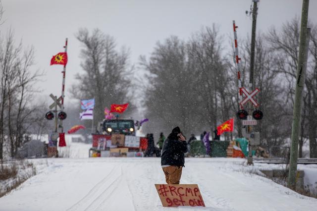 Canada's Trudeau scraps Barbados trip to try to resolve anti-pipeline protests- oil and gas 360