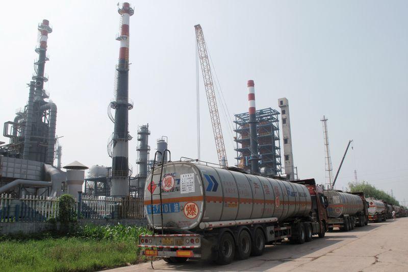 Coronavirus paralyses short-term oil, gas sales into China- oil and gas 360