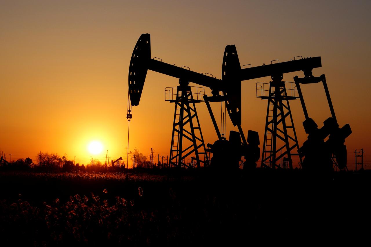 Oil inches up on U.S. crude inventories, coronavirus limits gains- oil and gas 360
