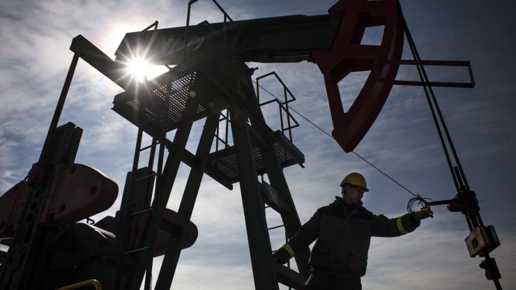 Historic slide in oil could cost energy industry thousands of jobs- oil and gas 360