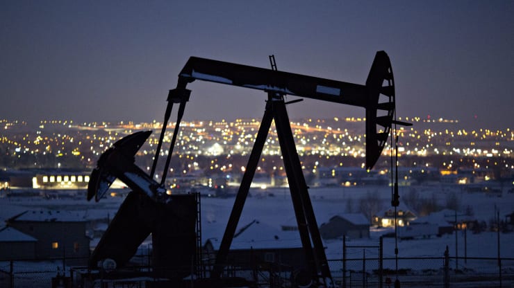 Whiting Petroleum is just the ‘first domino’ to fall in US shale wipeout, strategist says- oil and gas 360