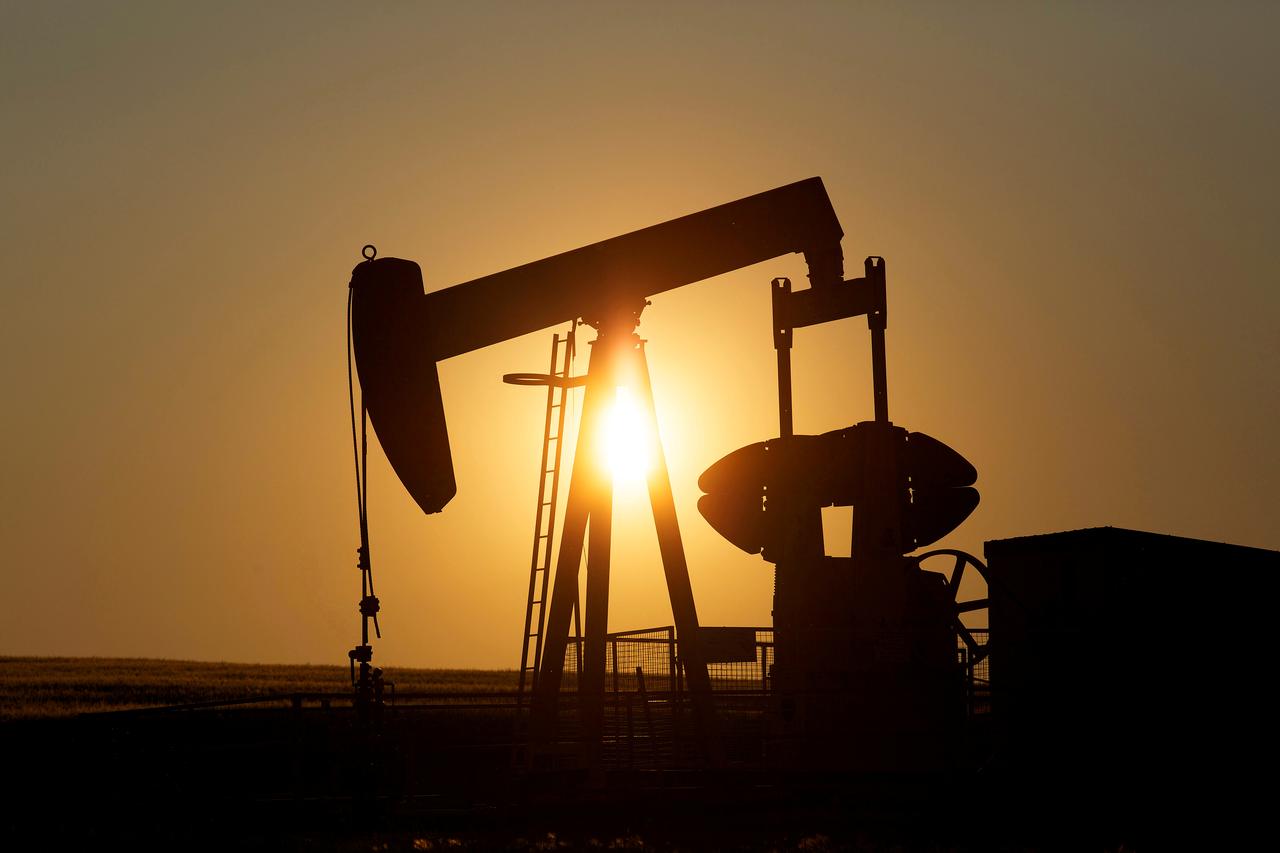 Oil prices resume slide on oversupply and storage concerns- oil and gas 360