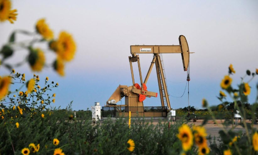 Why U.S. energy CEOs will get big payouts despite oil meltdown -oilandgas360 - Reuters