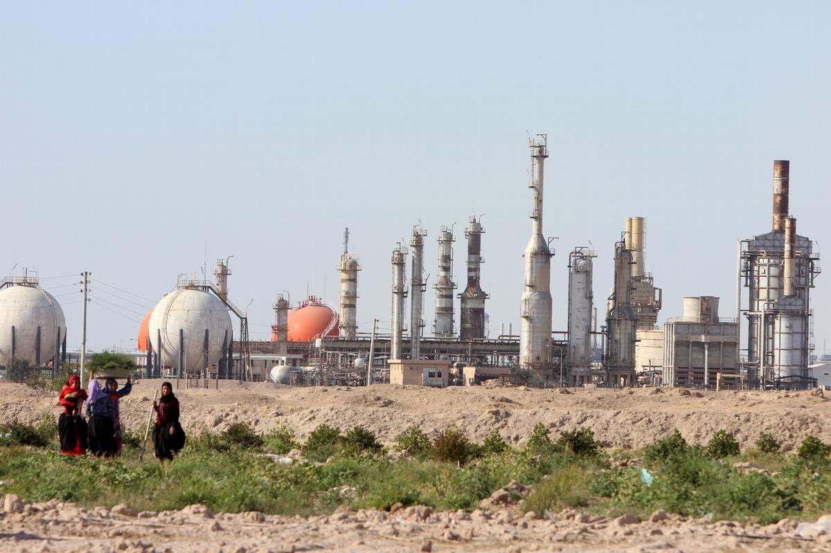 Shell evacuates foreign staff from Iraq's Basra Gas project: executives- oil and gas 360
