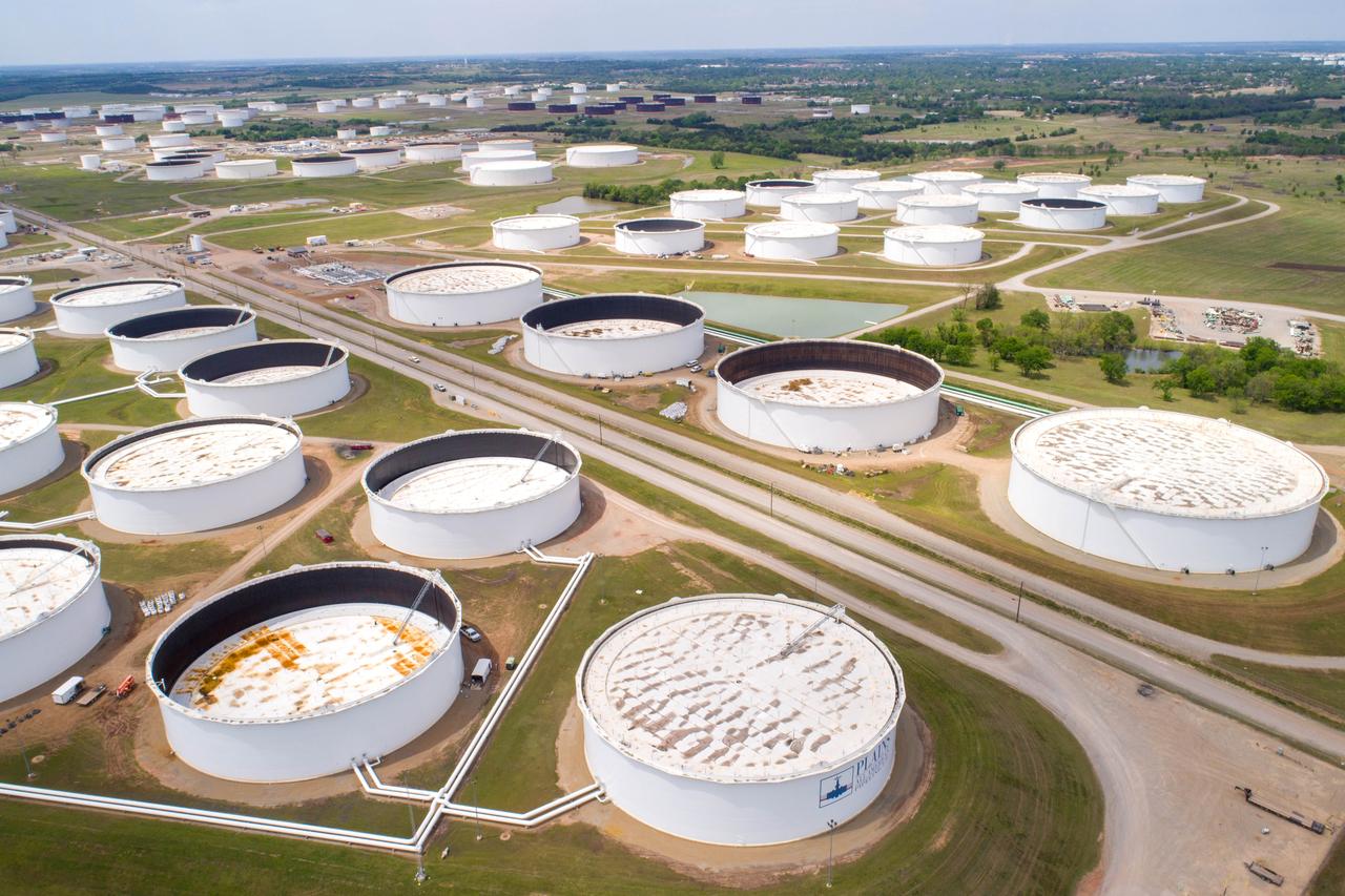 U.S. crude stockpiles surge to record high on big Saudi imports: EIA- oil and gas 360