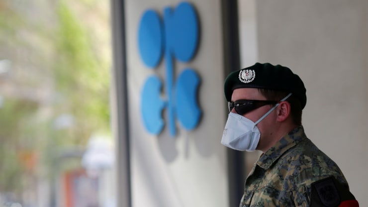 Oil falls below $40 on doubts early OPEC+ meeting will go ahead this week- oil and gas 360