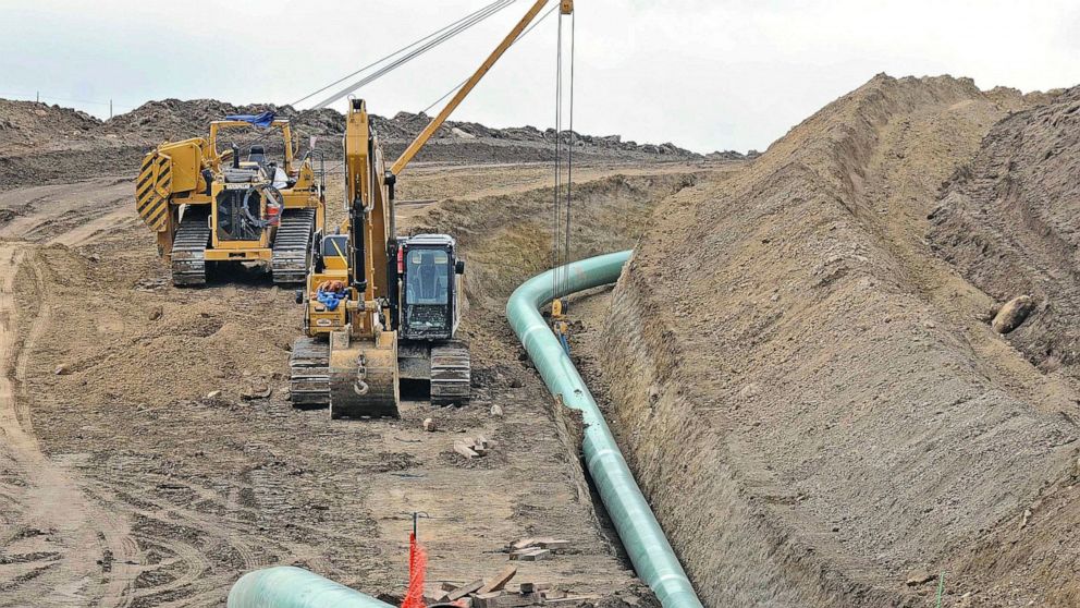 Appeals court temporarily halts Dakota Access line shutdown- oil and gas 360