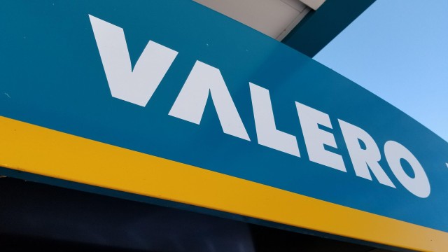 Valero Energy reports 2020 fourth quarter and full year results and declares regular cash dividend on common stock- oil and gas 360