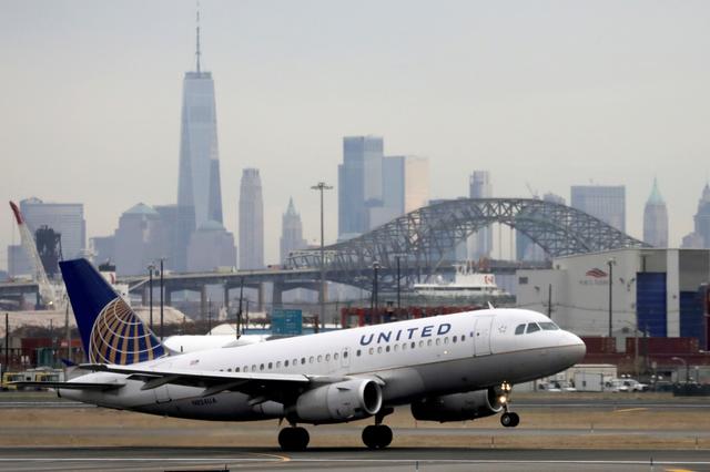 United Airlines unveils plan to fund more sustainable jet fuel made from trash- oil and gas 360