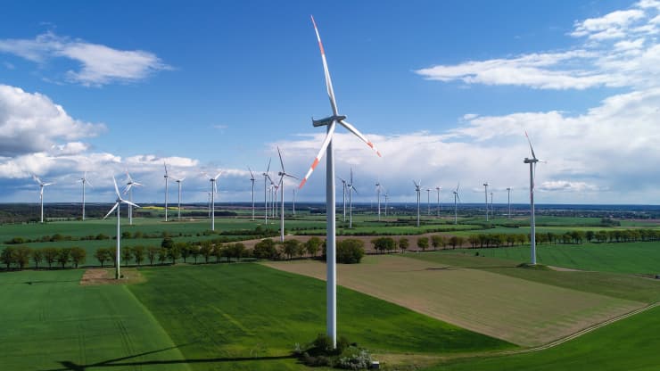 Wind turbine giant Siemens Gamesa lays out plan to drive down cost of ‘green’ hydrogen- oil and gas 360