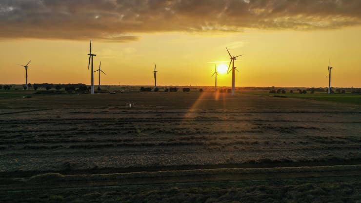 Low wind speeds hurt profits at two of Europe’s major energy firms- oil and gas 360