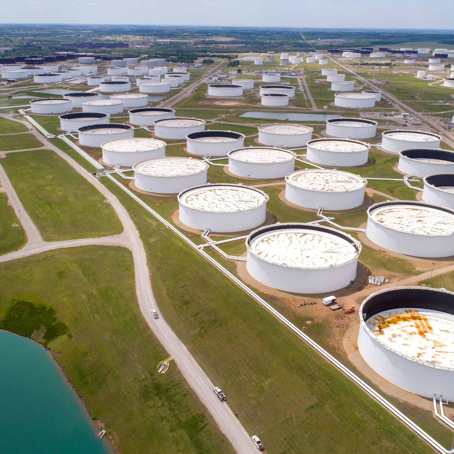 U.S. clears second-largest ever loan of oil from strategic reserve - Vimarsana News