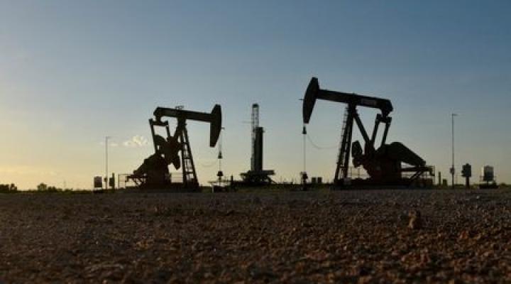 Oil poised for limited gains as economic risks loom - Reuters poll-oil and gas 360
