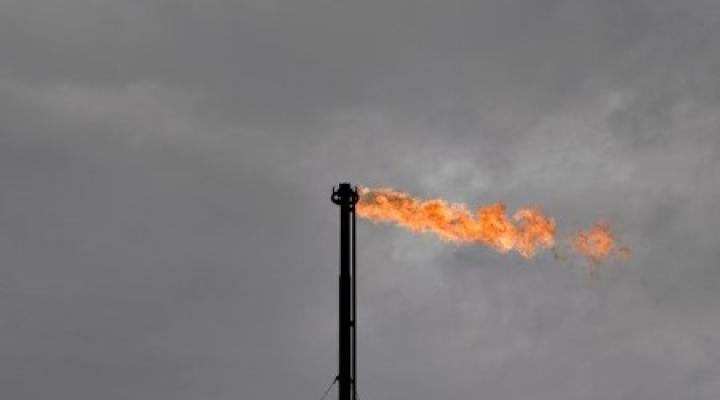 U.S. natural gas drops 6% to 7 month low, on track for 9th week of losses- oil and gas 360