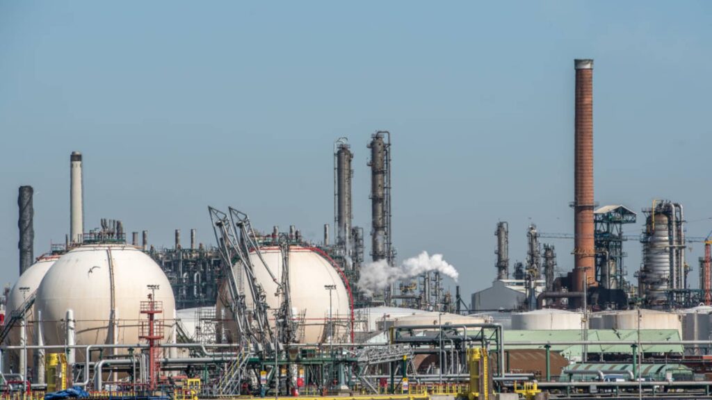 Oil rises on debt ceiling, demand optimism- oil and gas 360
