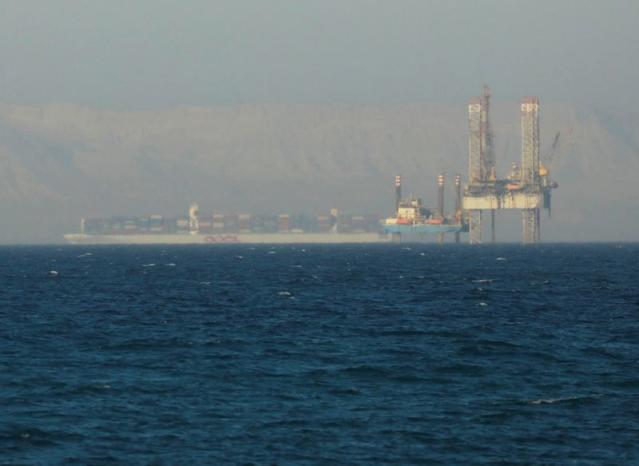 Shipping giants warn of worsening Red Sea security situation - Vimarsana News