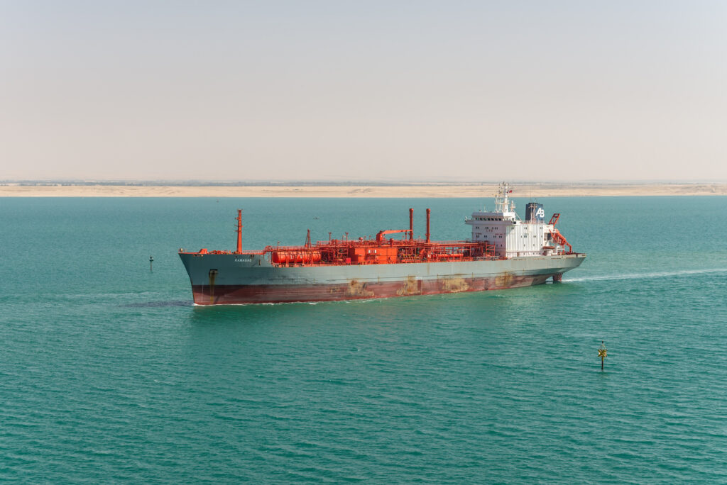 LNG shipping rates soar 650% to $300,000 per day- oil and gas 360