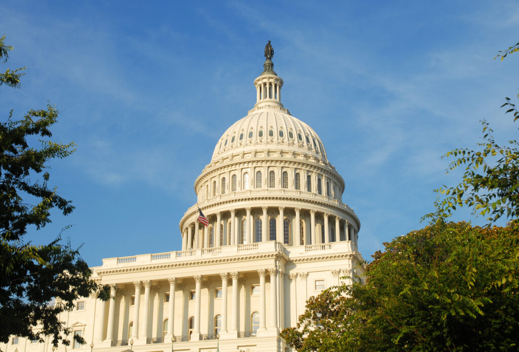 Bipartisan Senate bill targets future LNG export moratoriums- oil and gas 360