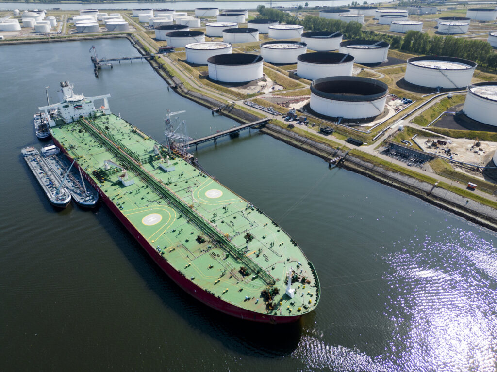Oil prices on pace for weekly gain amid Hormuz supply uncertainty- oil and gas 360